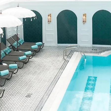 Hotel Sura Concept *